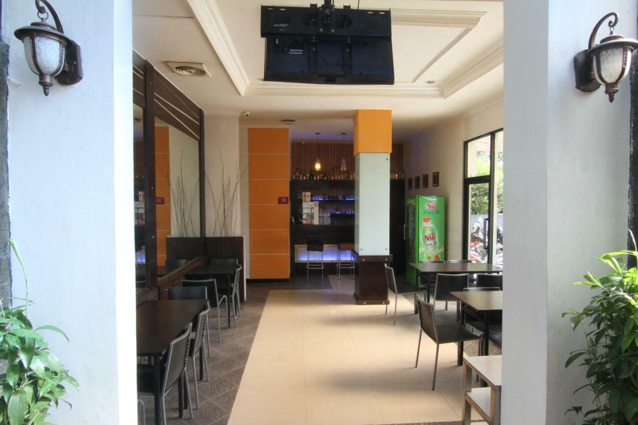 Mira Hotel Banjarmasin  Luaran gambar